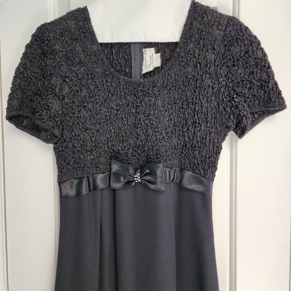 Jeffrey & Kira Evenings Black Formal (Short-sleeved) - Size 8